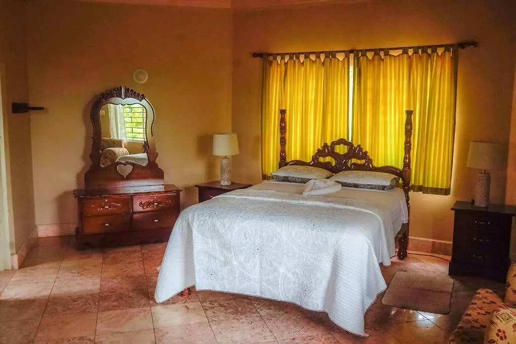 Magic Moments Ja Villa Black River